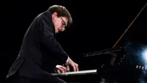 Lucas Debargues au piano